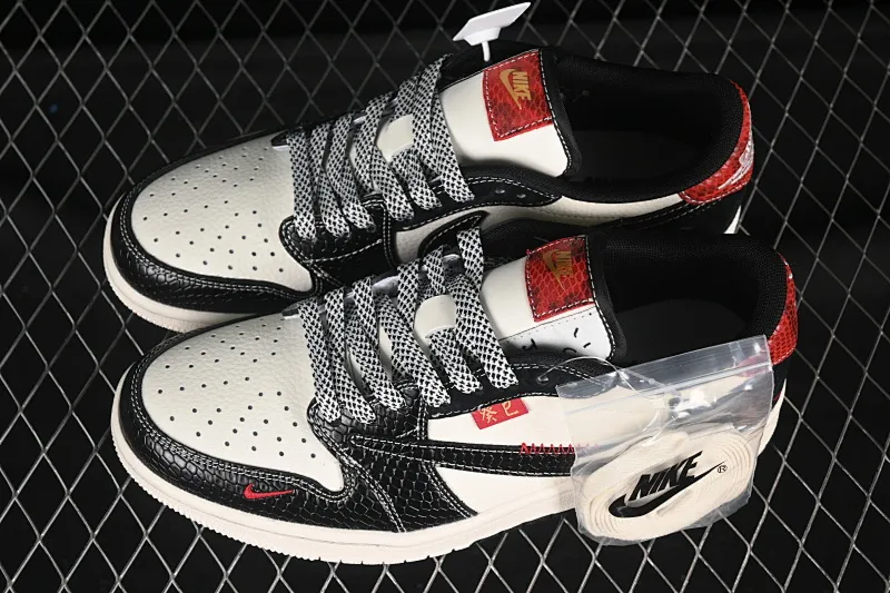 All Categories Air Jordan Jordan Series Basketball Shoes Air Jordan 1 Low High-end Customized Low-top Shoes Travis Scott x Fragment Design x Air Jordan 1 Low OG SP AJ1 Joe 1 Year of the Snake Limited Double Black Snake Pattern Low-top Cultural Casual Shoes YX5066-306